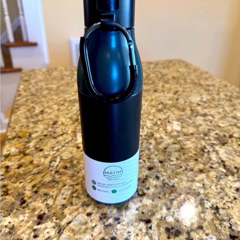 Mayim Black and White Steel Water Bottle
